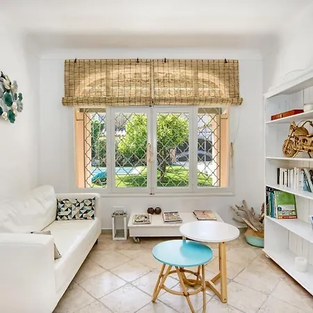 Villa Avec Piscine Dans Le Centre *